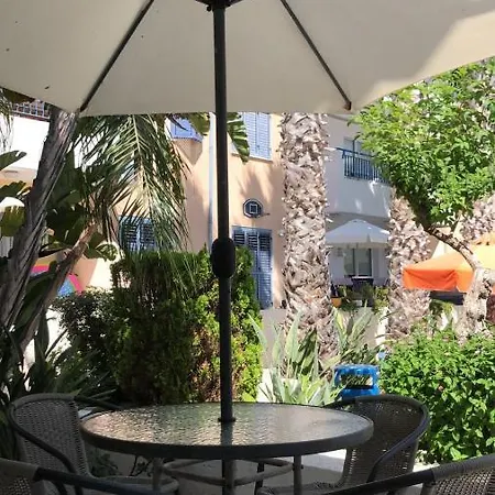 Town House, Ilios Ii, Kato *