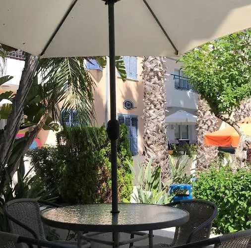 Town House, Ilios Ii, Kato *